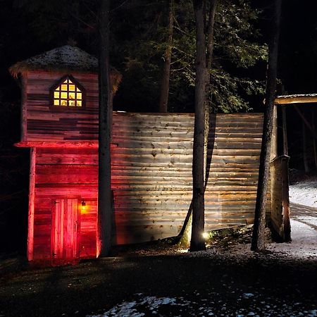 Vikings Villages Resort Guilford Eksteriør billede